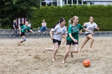 Bild 6 - wBJ/wCJ Beachsoccer Cup